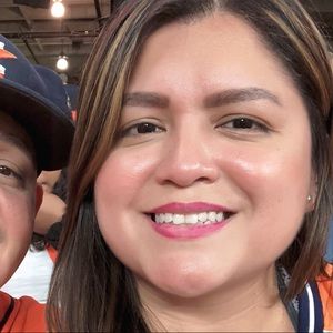 Meet your Posher, Crystal